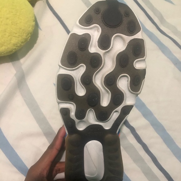 Nike 270 react - Picture 2 of 3